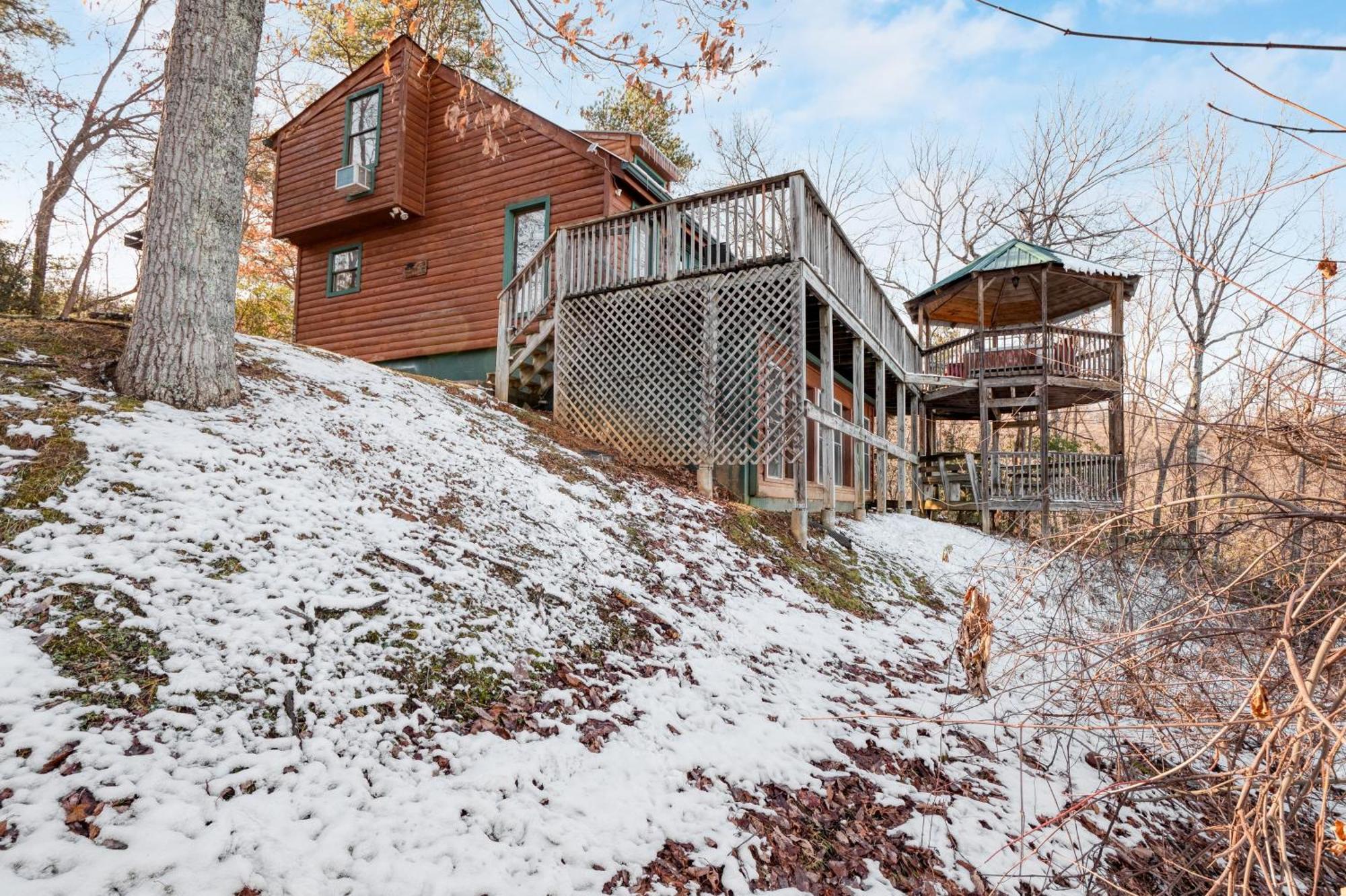 Fontana By Avantstay Gorgeous Mountain Cabin W Views Hot Tub Game Room Gatlinburg Extérieur photo