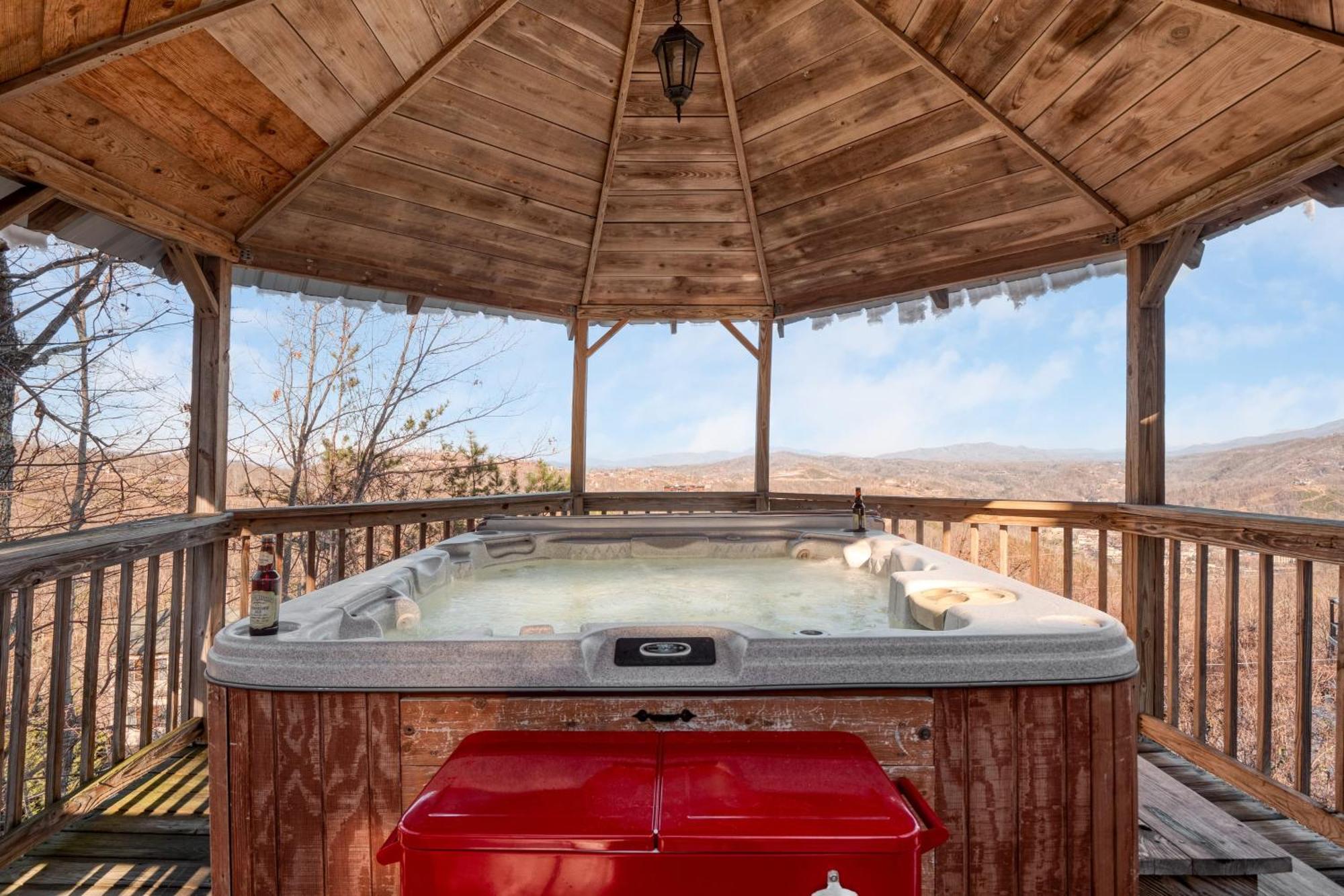 Fontana By Avantstay Gorgeous Mountain Cabin W Views Hot Tub Game Room Gatlinburg Extérieur photo